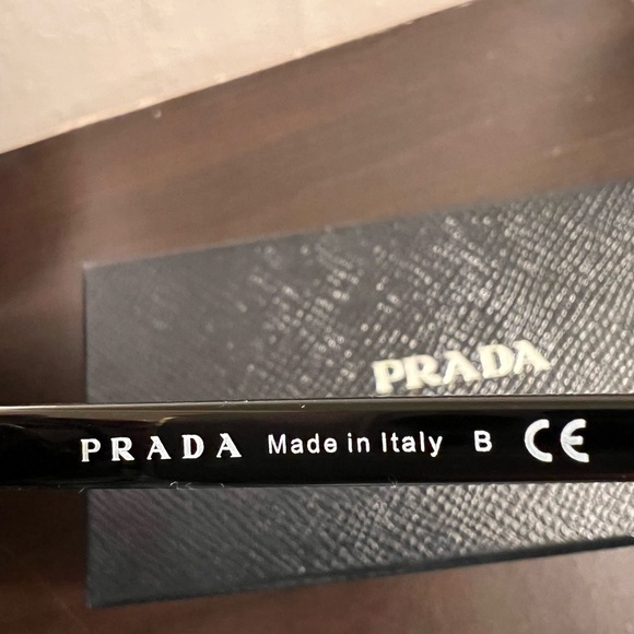 NWOT - authentic Prada sunglasses - Picture 5 of 9